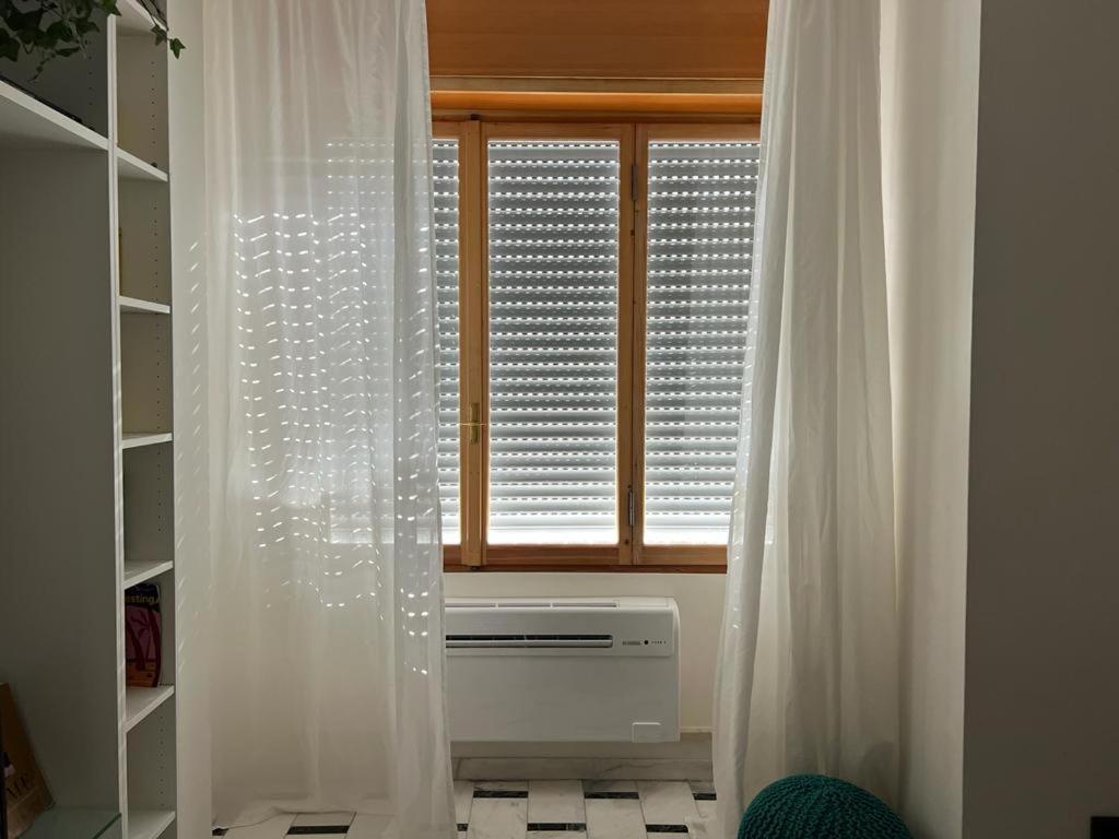 Kibilu - Via Pastorelli Milaan Buitenkant foto